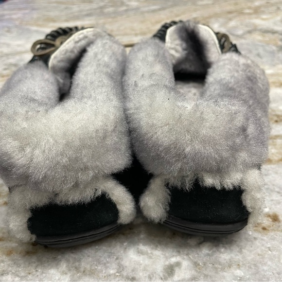 L.L. Bean Wicked Good Shearling Moccasin Slippers in Black Women’s size 10 - Picture 10 of 12